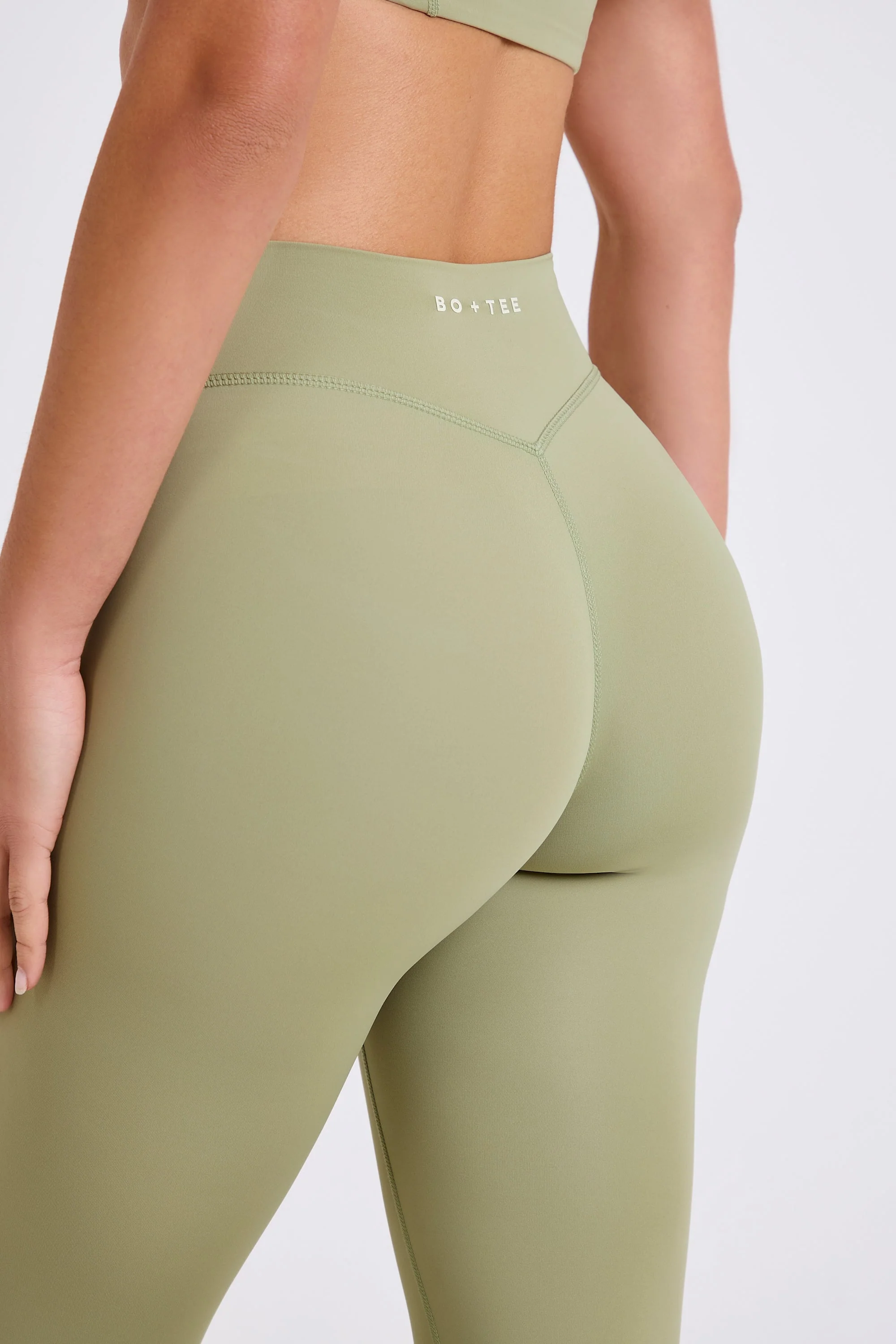 High-Waist Leggings in Matcha - Image 6
