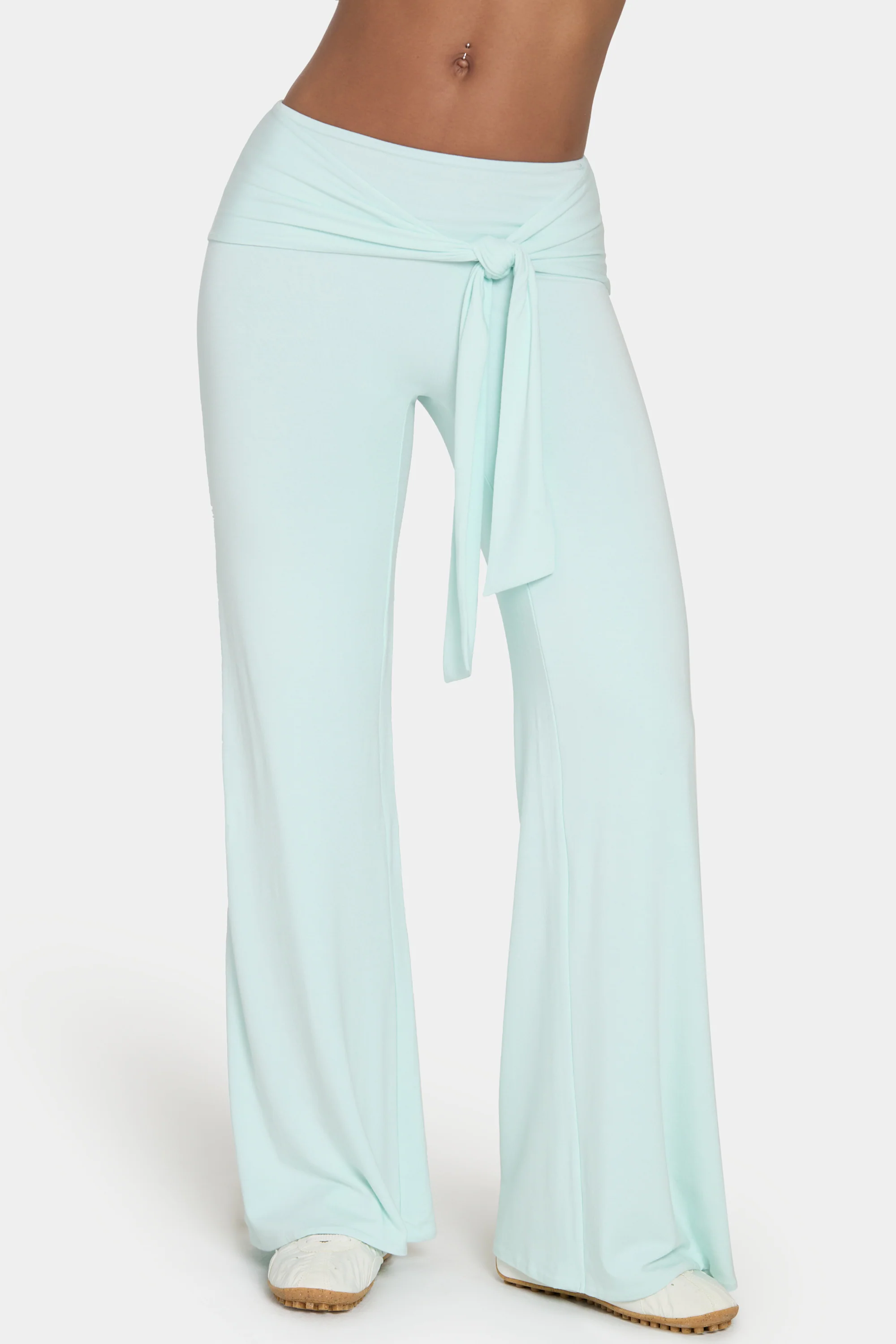 ButterCloud™ Tie-Waist Wide-Leg Trousers in Peppermint - Image 4